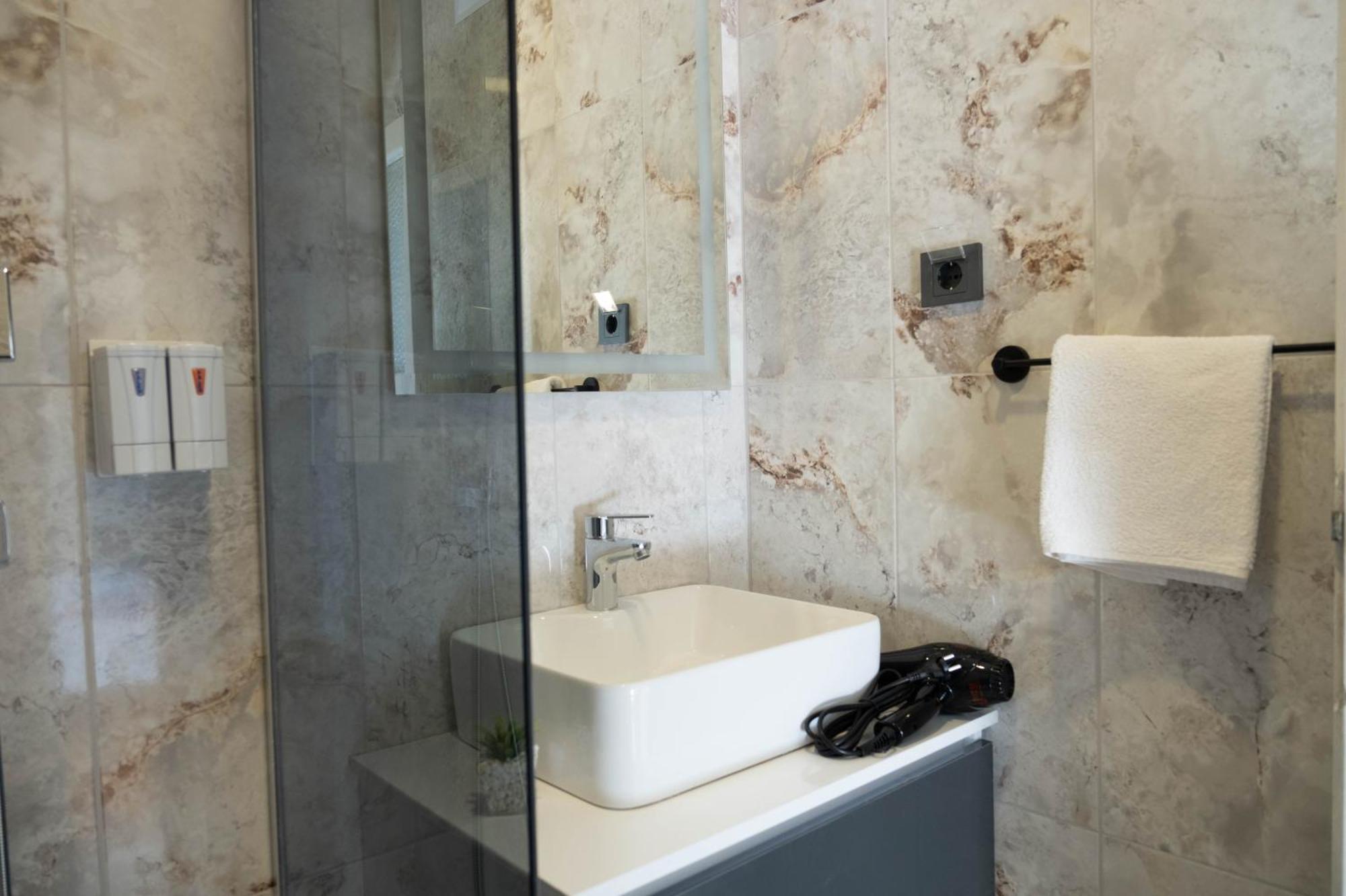 אולודניץ Kibele Hotel מראה חיצוני תמונה